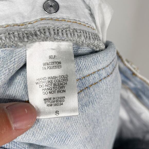 By Together S Light Wash Button Fly Denim Jean Shorts Cut Off Fray Hem Cotton - Picture 8 of 8